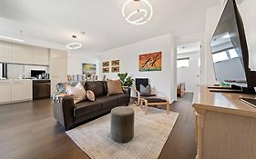 River Torrens Retreat - Between The Cbd & Parklands